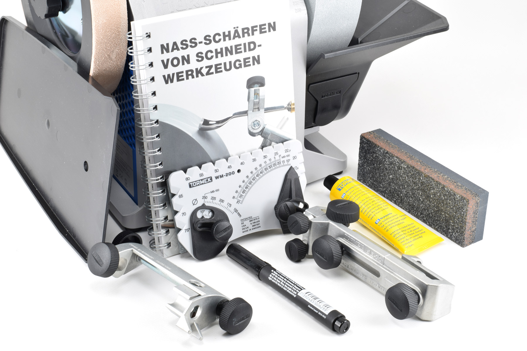 Die wichtigsten Zubehöre sind bei dem Komplettpaket der T-8 Maschine dabei.