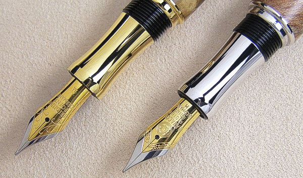 Detailansicht Griffstücke v. l. n. r.: Titanium goldfarben, Rhodium