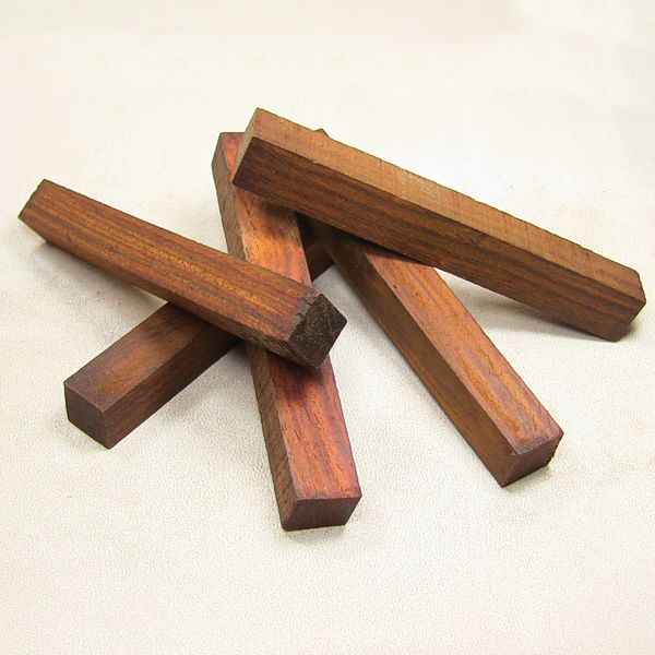 Übersicht Farbvarianten Cocobolo