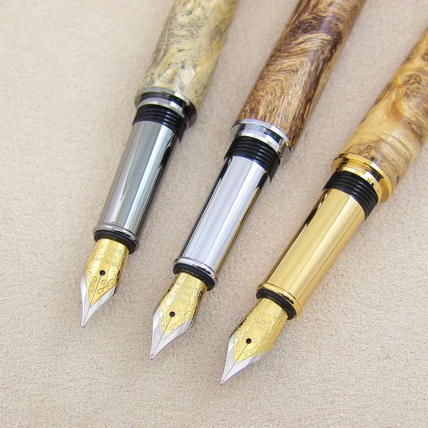 Farbübersicht Griffstücke, v. l. n. r.: Black Titanium, chrom, goldfarben