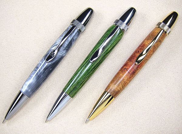 Farbübersicht v. l. n. r.: Black Titanium, chrom, goldfarben